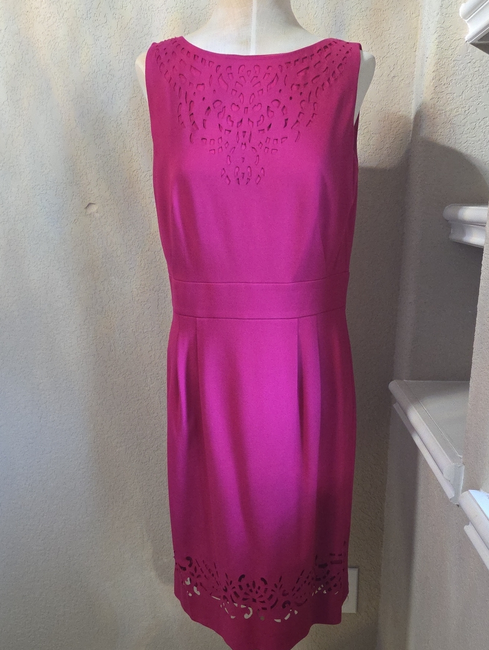 Sleeveless Fuchsia Midi Dress with Laser-Cut Detail